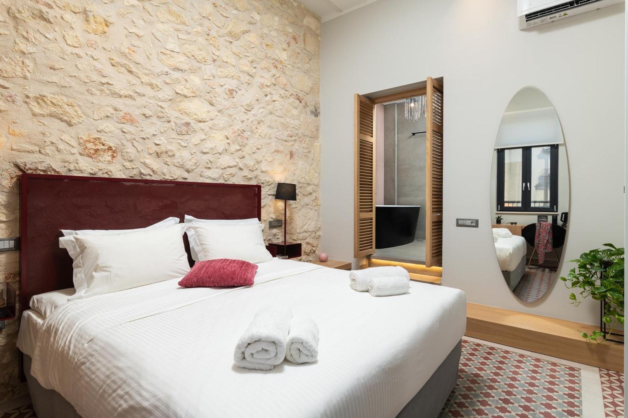 The Alma Hotell